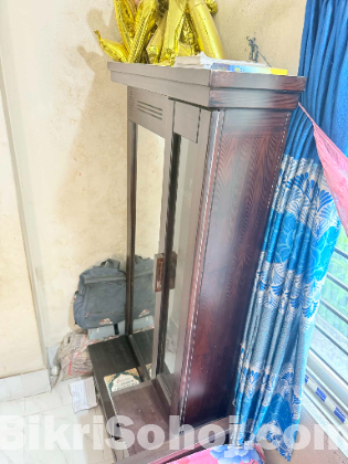 Dressing table